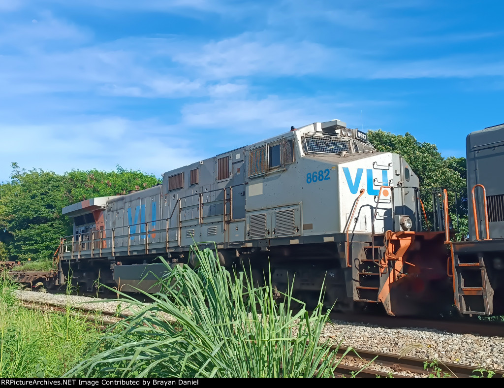 VLI 8682